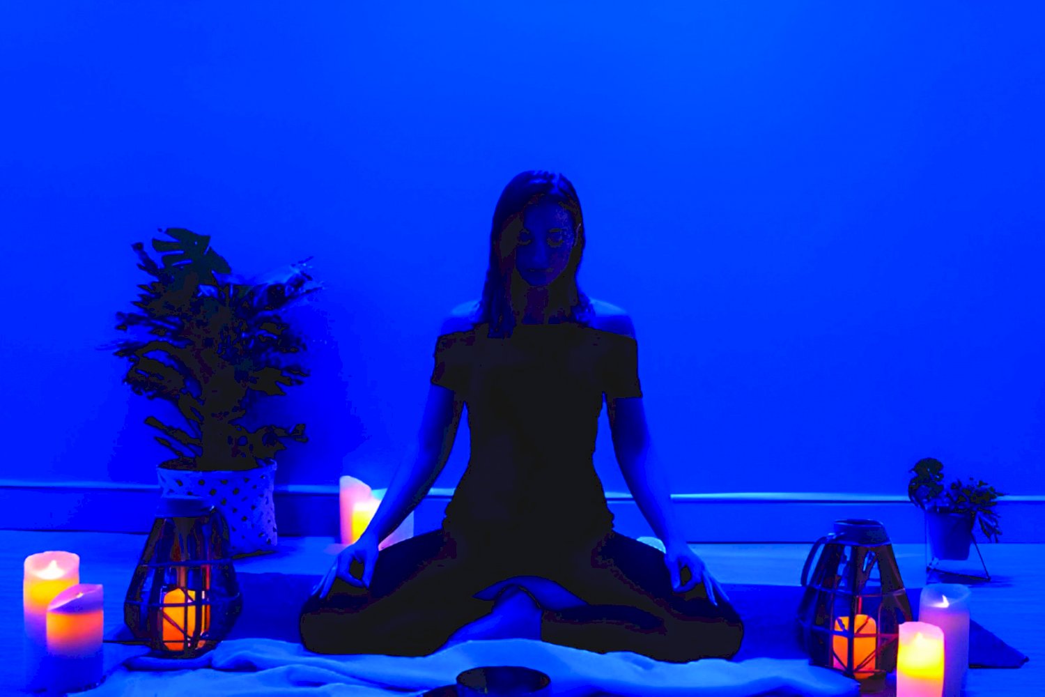 yoga-nidra-relax-and-indulge-with-maddy-jones-at-new-energy-yoga